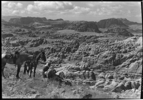 Mounts in vicinity Petra, 1 [picture] : [Petra Valley, Jordan] / [Frank Hurley]