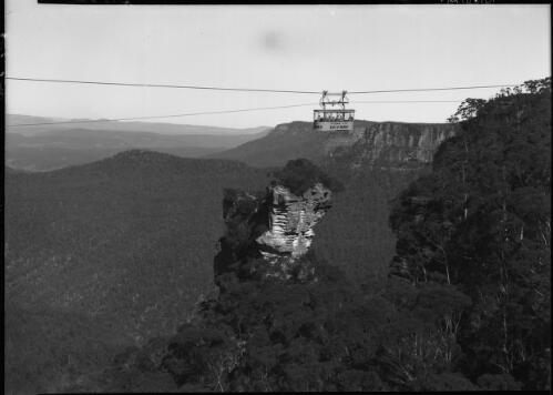 Skyway Katoomba [picture] : [Blue Mountains, New South Wales] / [Frank Hurley]