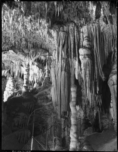 Interior to be named [Yarrangobilly Caves, New South Wales, portrait shot] [picture] / [Frank Hurley]