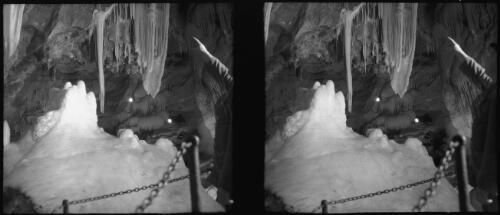 [The Temple of Baal featuring the Angel's Wing, the Altar and Gabriel's Wing] [picture] : [Jenolan Caves, New South Wales] / [Frank Hurley]