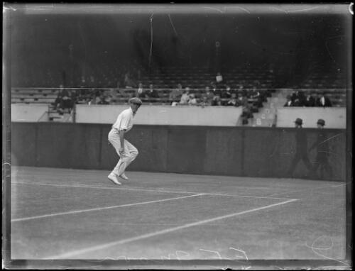Tennis player Edgar F. Moon mid set, New South Wales, 6 February 1930 [picture]
