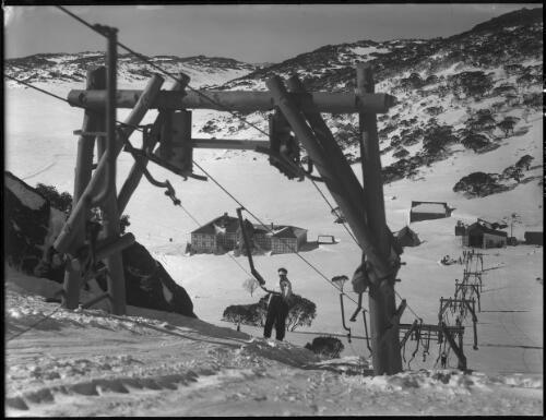 [Charlotte Pass, 1] [picture] : [Kosciuszko, New South Wales] / [Frank Hurley]