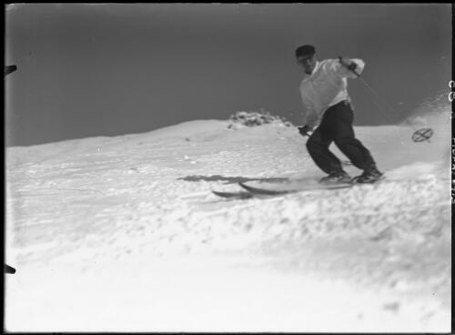Ski study [2] [picture] : [Kosciuszko, New South Wales] / [Frank Hurley]