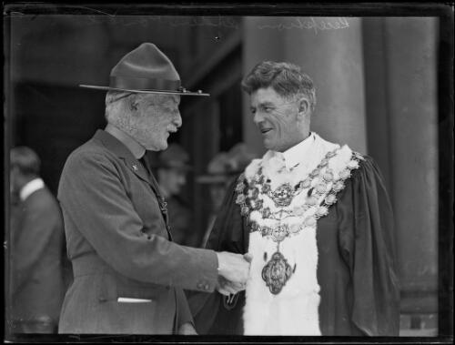 Lord Baden-Powell shaking hands with Lord Mayor Alderman Jackson at a reception, Sydney, March 1931 [picture]