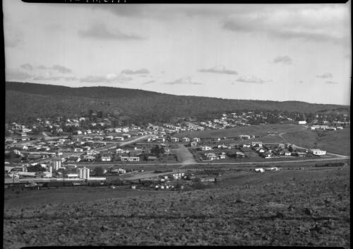 Cooma panorama [3] [picture] : [Snowy Mountains Hydro-Electric Scheme, New South Wales] / [Frank Hurley]