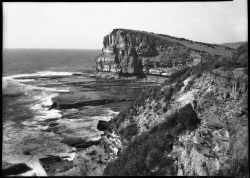 The Skillion Terrigal [picture] : [Central Coast, New South Wales] / [Frank Hurley]
