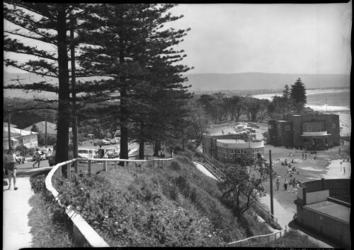 Surf pavilion at North Beach, Wollongong, New South Wales [picture] / [Frank Hurley]