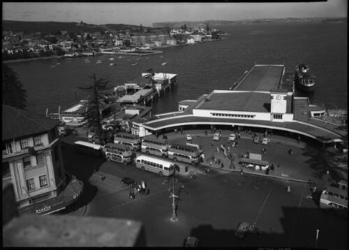 Manly Wharf and bus terminal, Manly, New South Wales [picture] / Frank Hurley