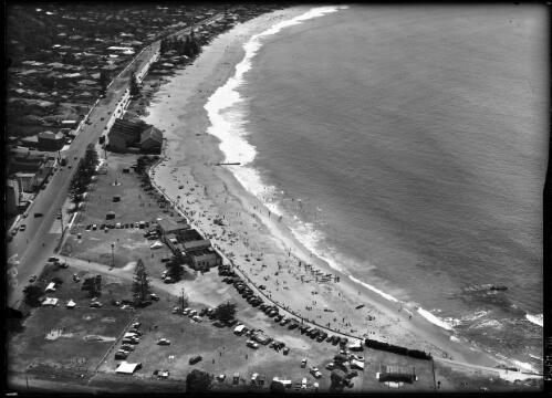 Collaroy Beach close up [picture] : [Aerial views, Sydney, New South Wales] / [Frank Hurley]