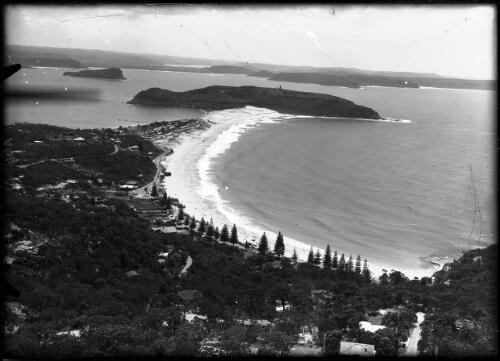 Aerial view of Palm Beach, Sydney [picture] / Frank Hurley
