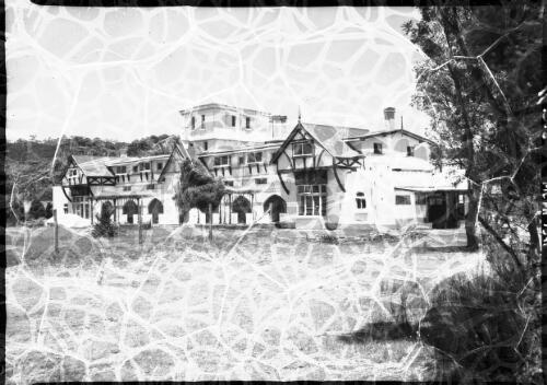 The old Mansion at Boyd Town S Coast [picture] : [South Coast, New South Wales] / [Frank Hurley]
