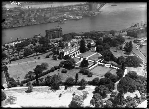 Government House and grounds [Sydney, New South Wales] [picture] / [Frank Hurley]