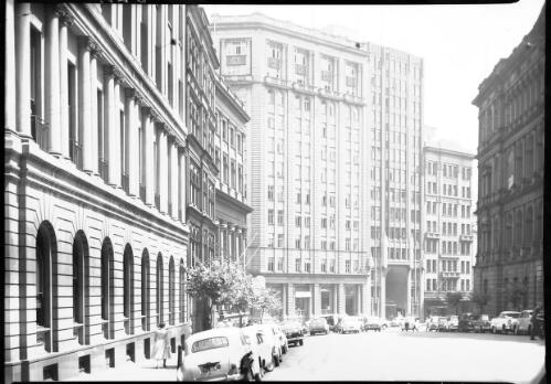 Macquarie Place, close up of buildings [picture] : [Sydney, New South Wales] / [Frank Hurley]