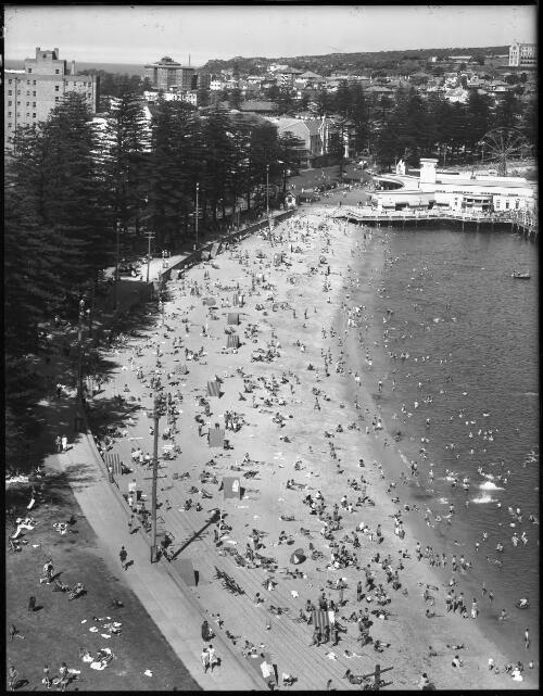 Manly Swimming Pool [Sydney, New South Wales] [picture] / [Frank Hurley]