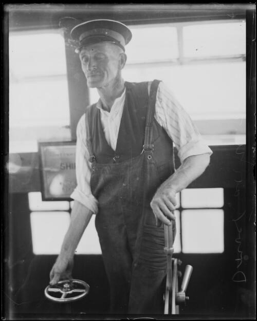 Driver of Tom Ugly's punt, New South Wales, ca. 1929 [picture]