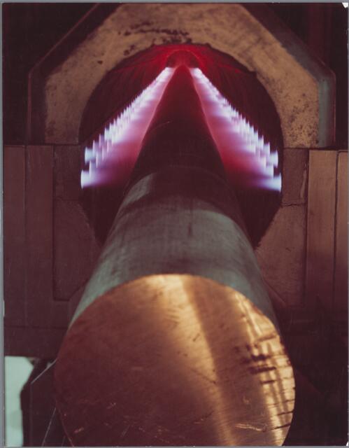 Extrusion press preheat furnace at Alcoa of Australia's Point Henry works, Geelong, 1970 [picture] / Wolfgang Sievers