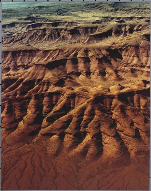 Aerial of the Hamersley Ranges, near Wittenoom, Western Australia, 1975 [picture] / Wolfgang Sievers