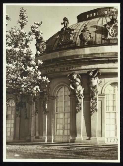 Frederick II, King of Prussia's "Schloss Sans Souci" in Postdam near Berlin, [Germany], 1936 [picture] / Wolfgang Sievers