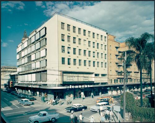 Exterior view of Lennons Hotel, Brisbane, Australia, 1965 [picture] / Wolfgang Sievers