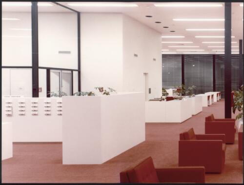 Interior of Toorak-South Yarra Library, Victoria, 1973, 2 [picture] / Wolfgang Sievers