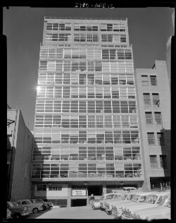 Rear view of the AMP Insurance Company building, 51 Queen Street ...