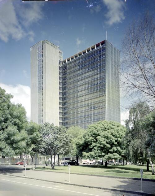 ICI Building, 1958, architects Bates, Smart & McCutcheon [picture] / Wolfgang Sievers