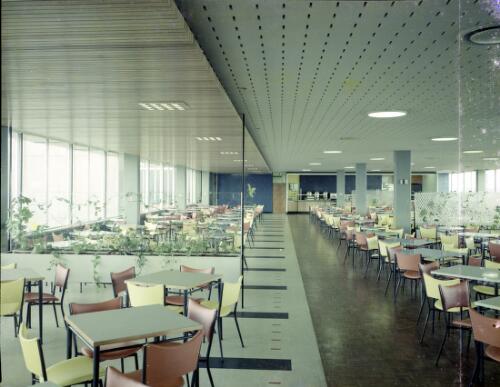 Cafeteria of ICI House, East Melbourne, 1958, architects Bates, Smart & McCutcheon [1] [picture] / Wolfgang Sievers