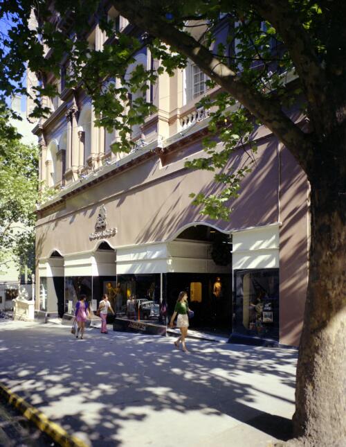 George's Store, Collins Street, Melbourne 1973 [picture] / Wolfgang Sievers