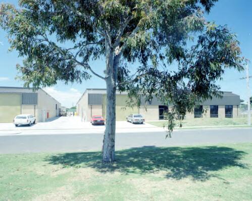 New warehouses at Sandringham Estate, Melbourne, 1979 [1] [picture] / Wolfgang Sievers
