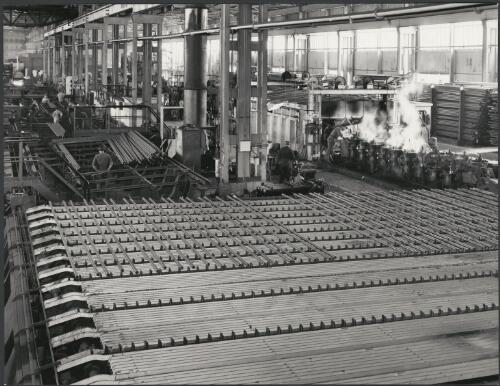 Elevated view of the factory floor at British Tube Mills, Adelaide, South Australia, 1958 [2] [picture] / Wolfgang Sievers