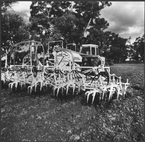 [Connor Shea wide-line seeder with tractor, 1978] [picture] / Wolfgang Sievers