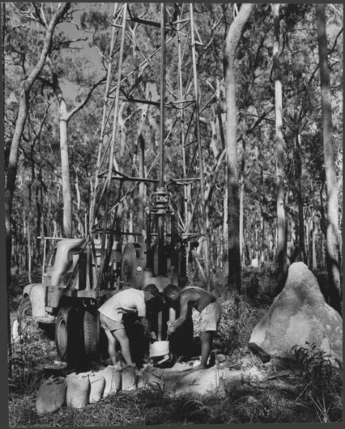 Comalco Limited bauxite testing, Weipa, Cape York, North Queensland, 1957 [picture] / Wolfgang Sievers