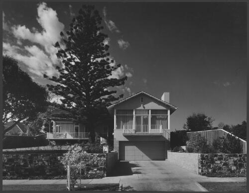 H. K. Palmer House, Balwyn, Victoria, 1962 [picture] / Wolfgang Sievers
