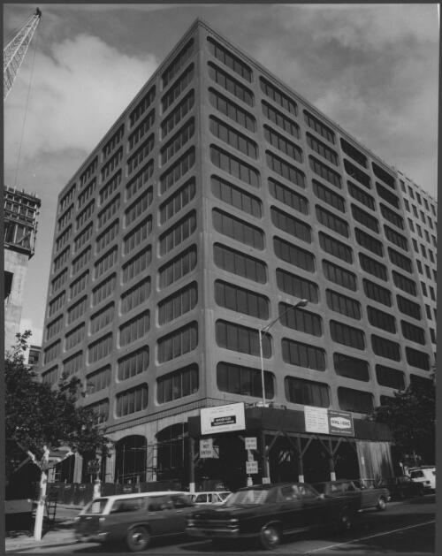 [Building at] 35 Spring Street, corner Flinders Lane, Melbourne, Victoria, 1973 [picture] / Wolfgang Sievers