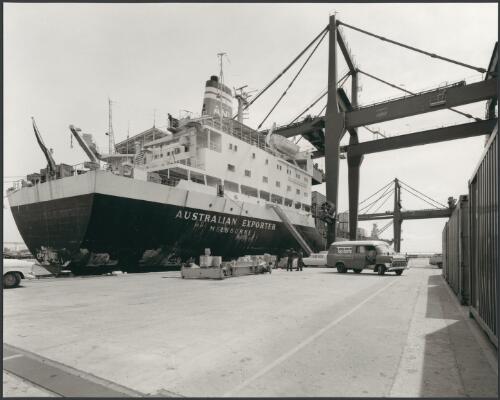 Shipping at Melbourne ports, Melbourne, Victoria, 1973 [picture] / Wolfgang Sievers