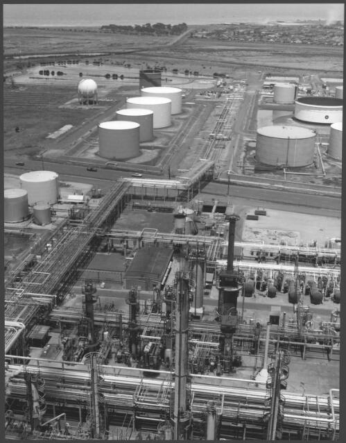 Elevated view of Mobil Refinery, Altona, Victoria, 1976 [picture] / Wolfgang Sievers