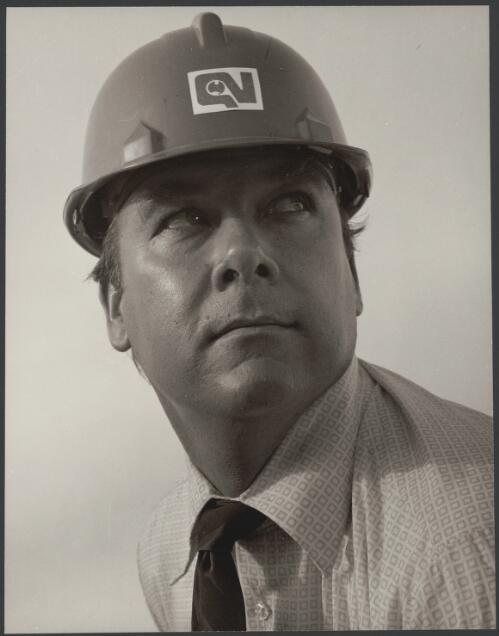 The manager of Queensland Nickel, Yabulu and Greenvale, 1975 [picture] / Wolfgang Sievers