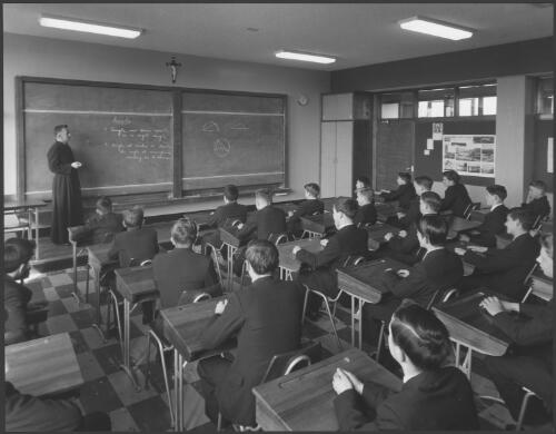 A classroom of students at St. Kevin's College, Toorak, Victoria, 1960 [picture] / Wolfgang Sievers