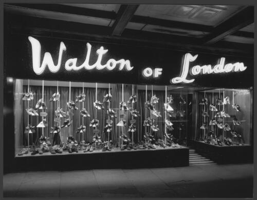 Walton of London, shoe shop in Swanston Street near Bourke Street, Melbourne, Victoria, 1975 [picture] / Wolfgang Sievers