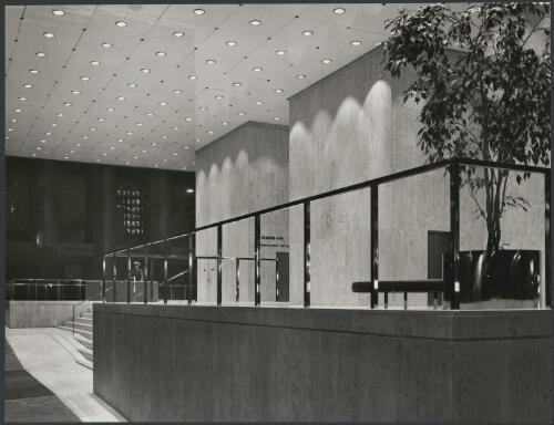 Foyer of the AMP offices, Melbourne, 1970 [picture] / Wolfgang Sievers
