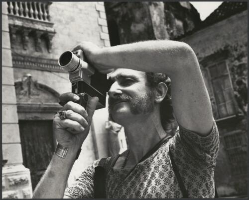 John Stringer, leader of the production team and exhibition co-ordinator in Cartagena, Colombia, 1977 [picture] / Wolfgang Sievers