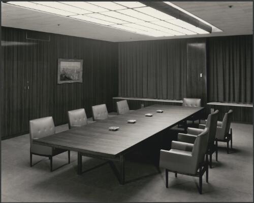 [Interior view of a conference room], New Colonial Mutual Life building, corner of Collins and Elizabeth Streets, Melbourne, Victoria, 1963, [2] [picture] / Wolfgang Sievers
