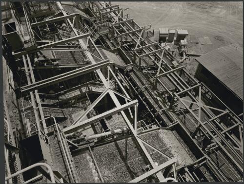 Comalco bauxite construction at Weipa, Cape York, N.Q., 1971 [picture] / Wolfgang Sievers