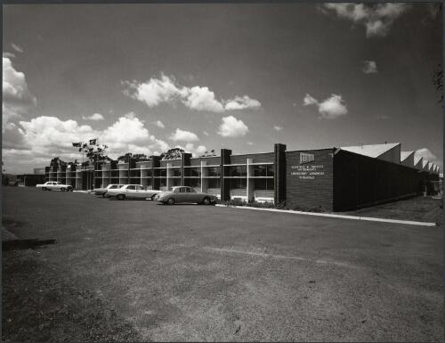 Buildings of Analite Scientific Instruments & Apparatus and H.B. Selby Australia L.T.D., Dandenong, Victoria, 1970, 3 [picture] / Wolfgang Sievers