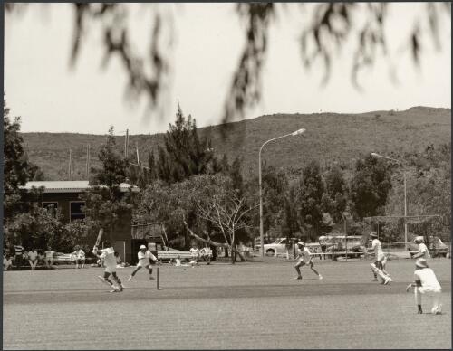 Cricket at the oval, Tom Price, Western Australia, 1975, 1 [picture] / Wolfgang Sievers