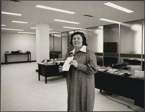 Staff member in the Hamersley Iron public relations department, Spring Street, Melbourne, 1976 [picture] / Wolfgang Sievers