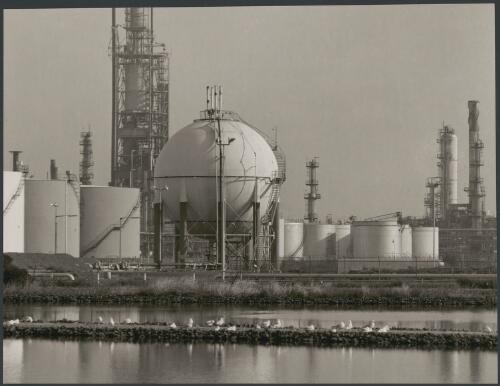 Mobil Altona Refinery, Victoria, 1975, 3 [picture] / Wolfgang Sievers