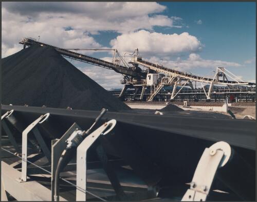 Drayton coal mine, Hunter Valley, New South Wales, 1985, 4 [picture] / Wolfgang Sievers