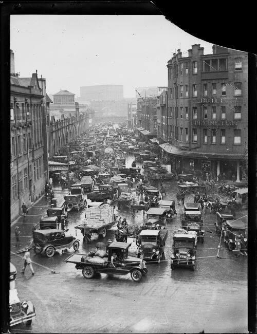 Cars in a traffic jam on Hay Street, Sydney, ca. 1930s [picture]