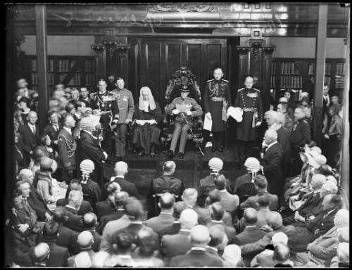 Governor Philip Game conducting the opening of New South Wales State Parliament, Sydney, 27 November 1930, 1 [picture]